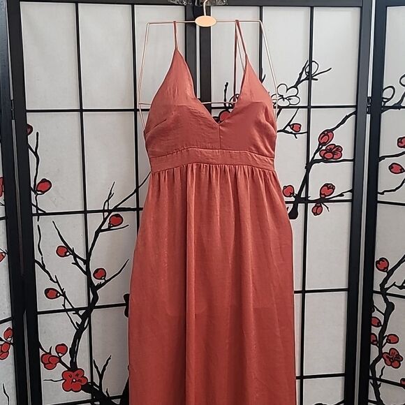 FiveSeventyFive Charmeuse V-neck Maxi Dress - Picture 4 of 14